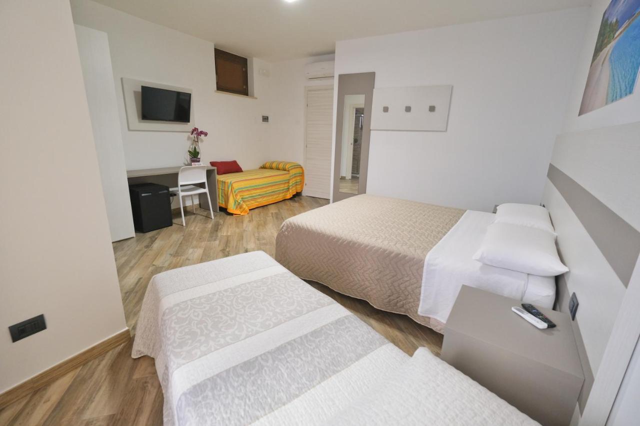 Il Porto Affittacamere B&B Bríndisi Exterior foto