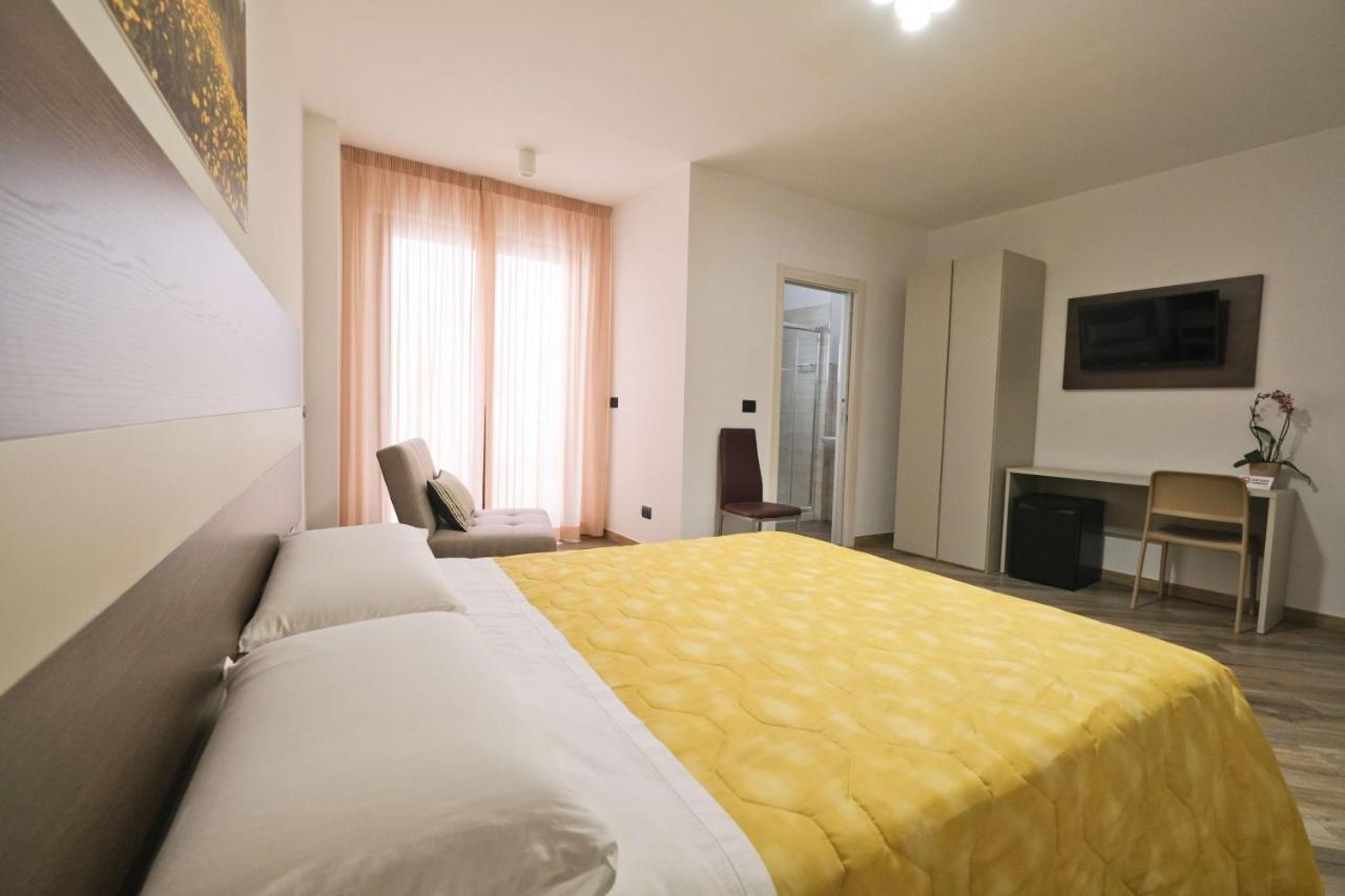 Il Porto Affittacamere B&B Bríndisi Exterior foto