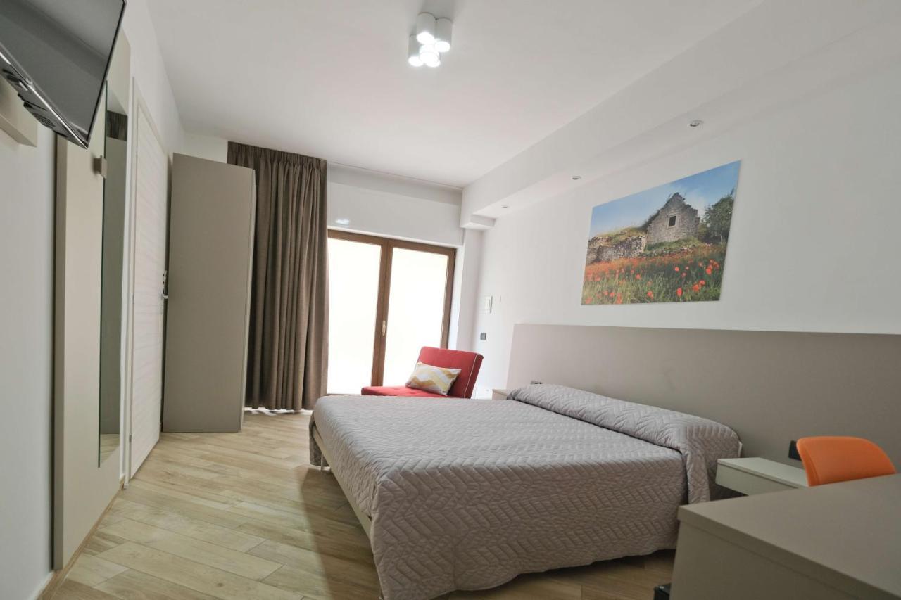 Il Porto Affittacamere B&B Bríndisi Exterior foto
