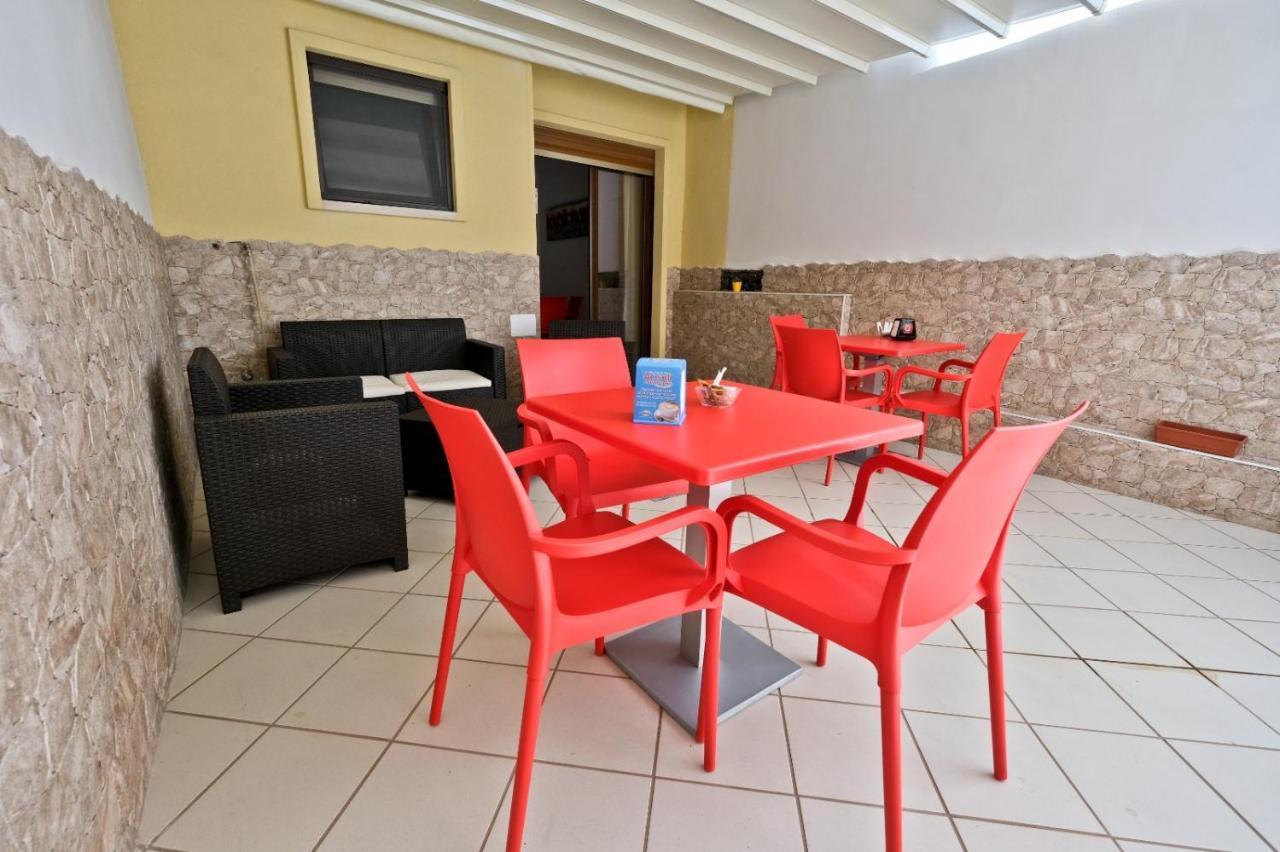 Il Porto Affittacamere B&B Bríndisi Exterior foto